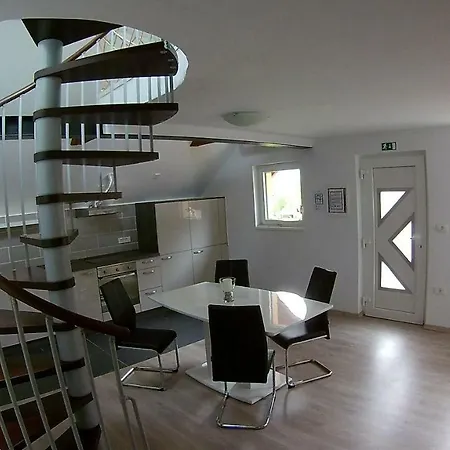 Apartma Jernej 아파트 *