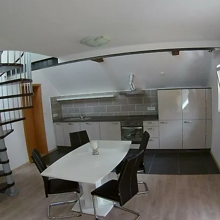 Apartma Jernej *