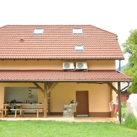 Apartma Jernej *
